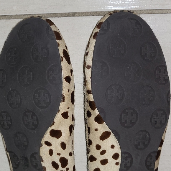 Tory Burch Lepoard Calf Hair Flats - Picture 6 of 7